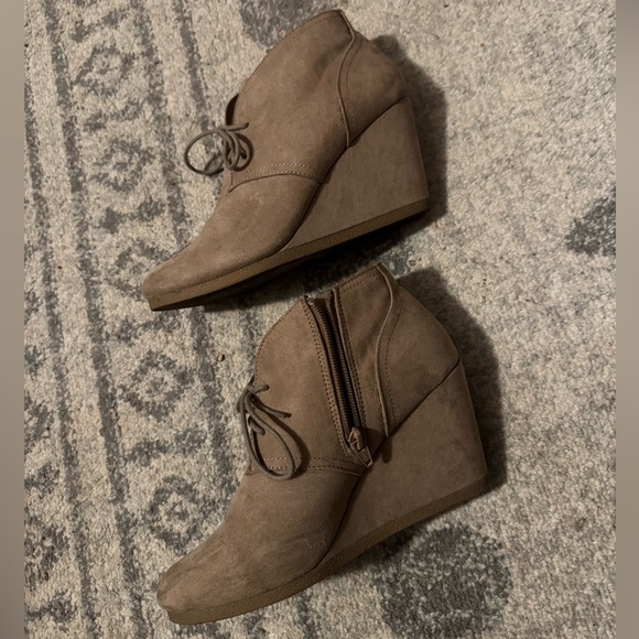 Booties - Picture 3 of 3